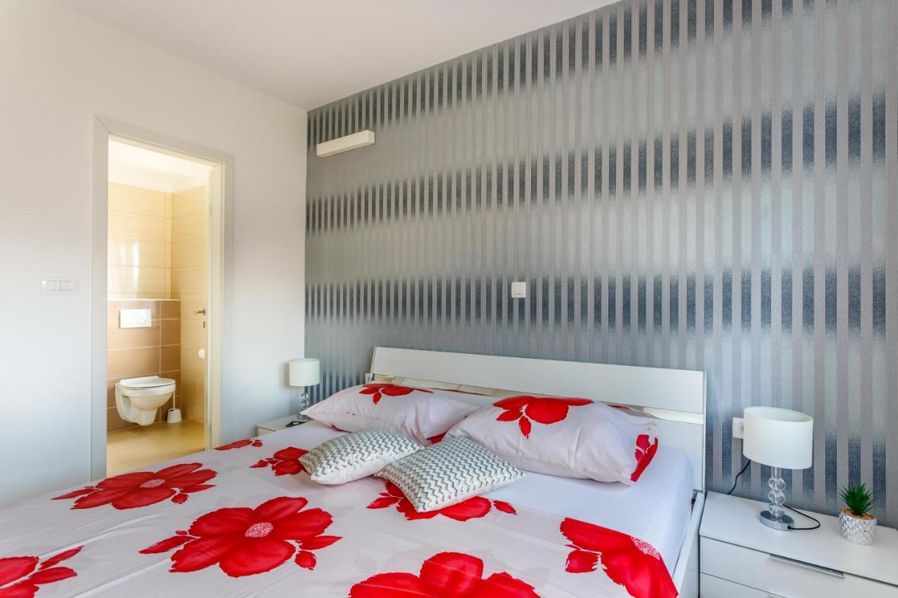 Luxury Apartments Budimir Podstrana Exterior foto