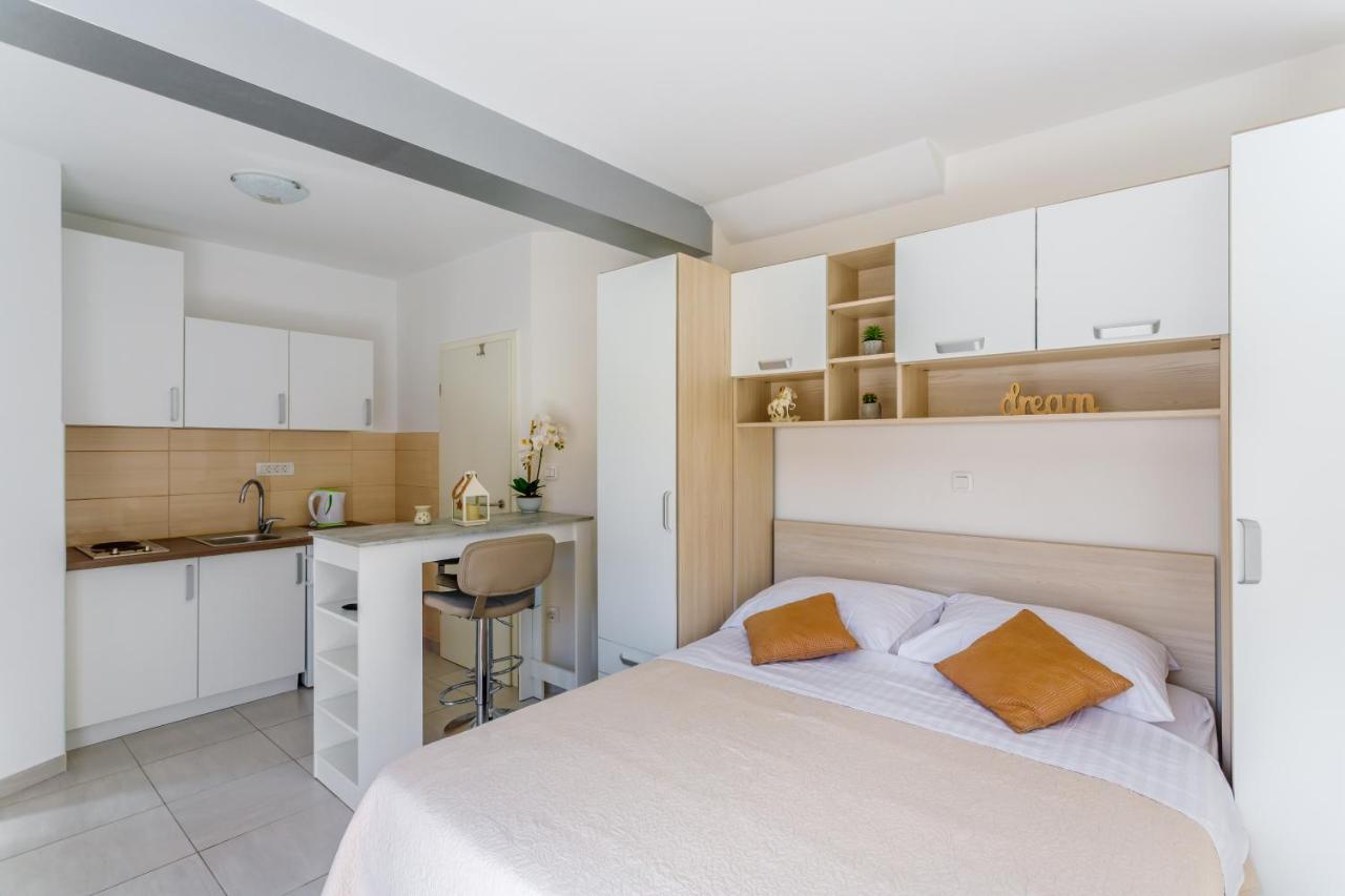 Luxury Apartments Budimir Podstrana Exterior foto