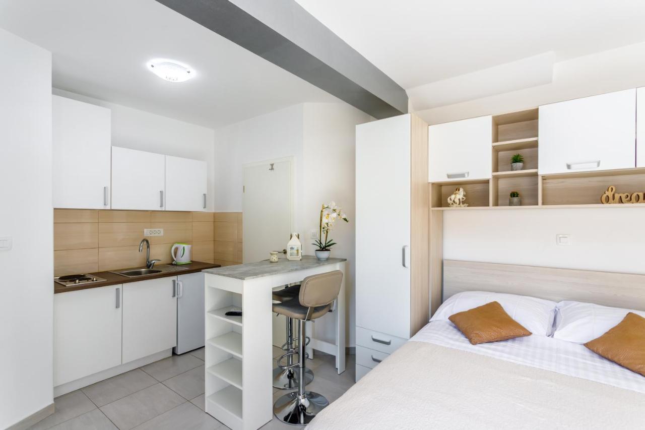 Luxury Apartments Budimir Podstrana Exterior foto